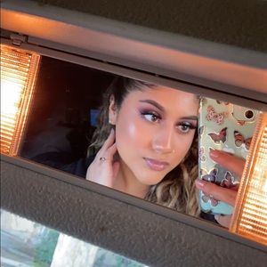 Meet your Posher, Abigail